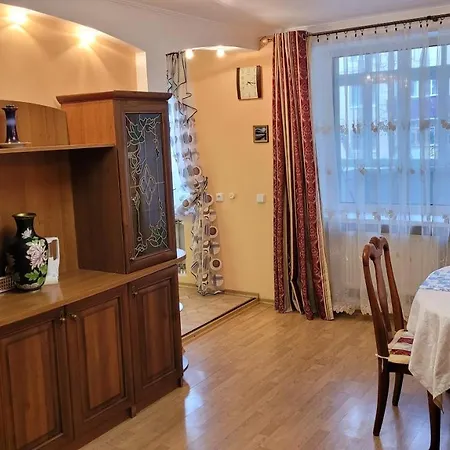Апартаменти На Проспекті. Khmelʼnytsʼkyy Exterior photo